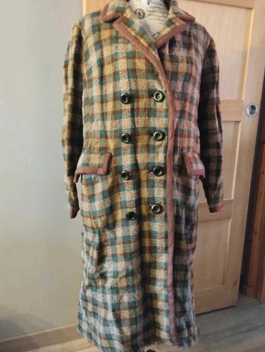Long manteau à carreaux doublé fait main T48